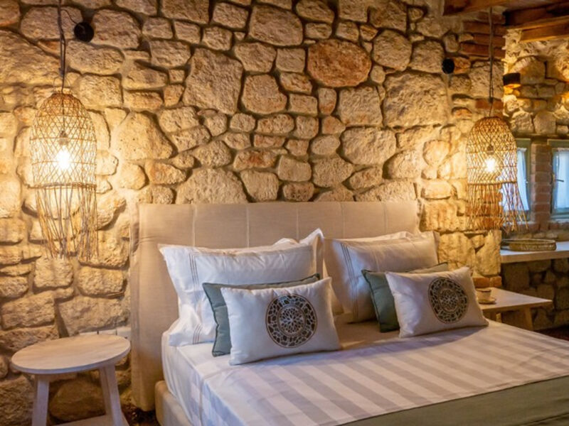 Petrino Suites