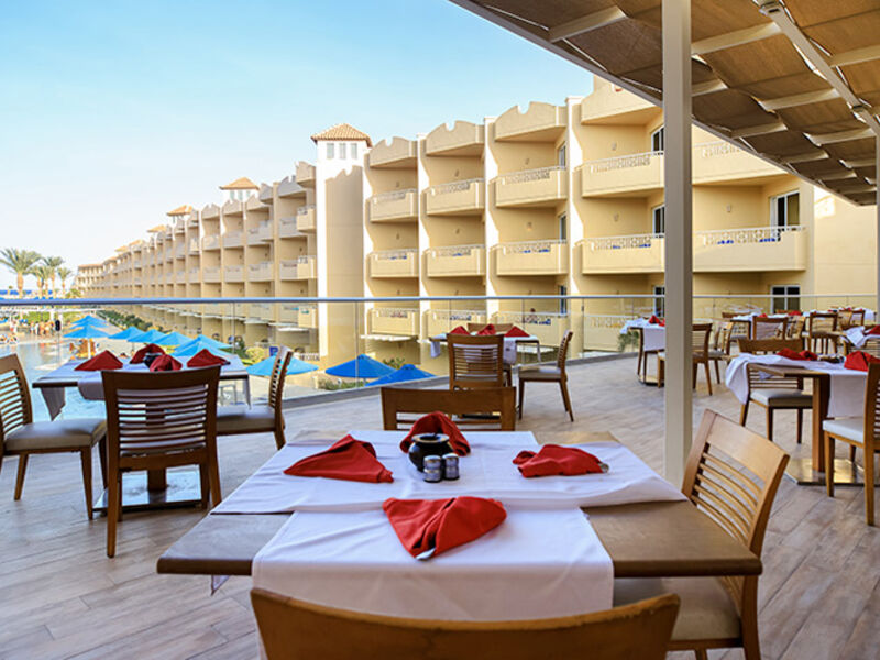 Pickalbatros Beach Club Resort
