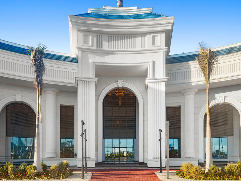 Pickalbatros Crystal Lotus Luxury Palace