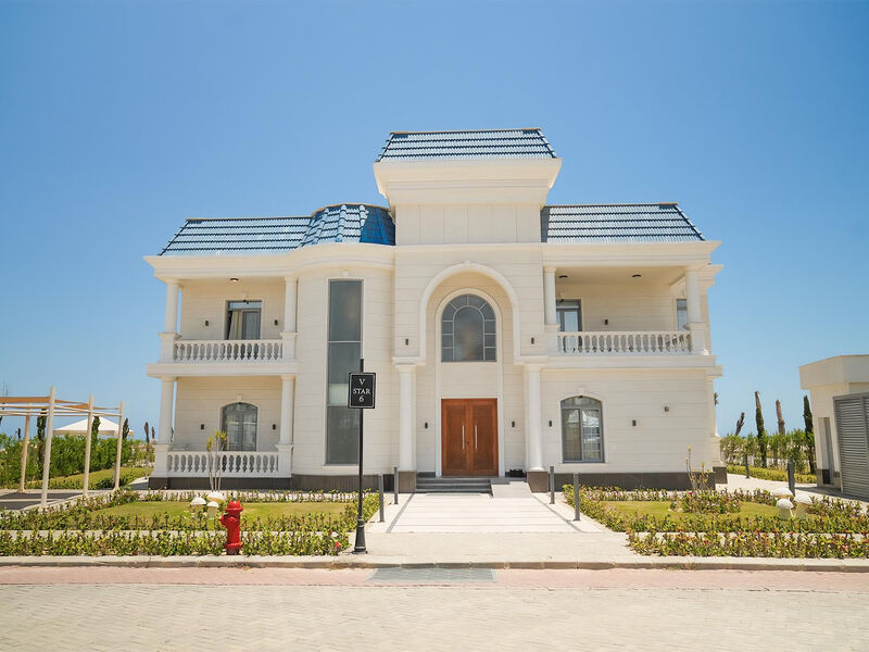 Pickalbatros Crystal Lotus Luxury Palace