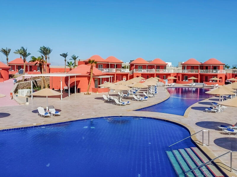 Pickalbatros Laguna Club Resort