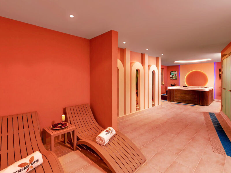 Pickalbatros Laguna Club Resort