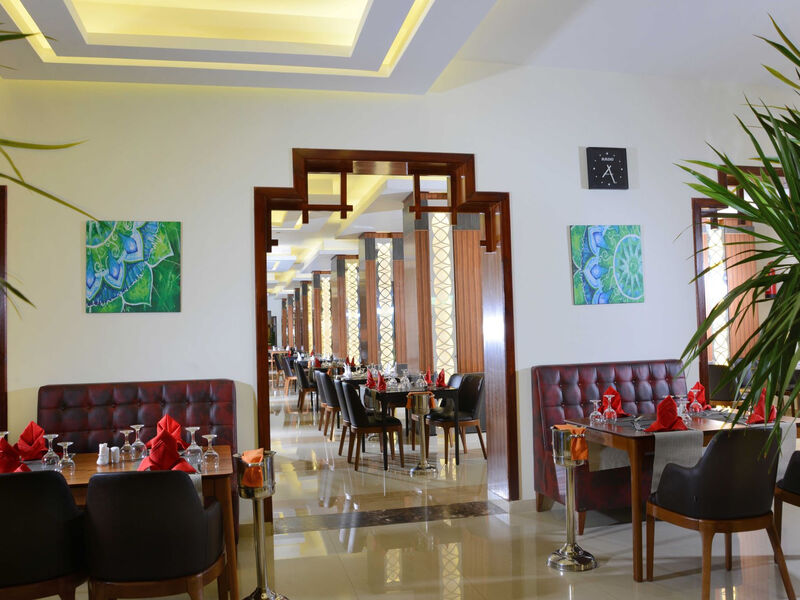 Pickalbatros White Beach Resort
