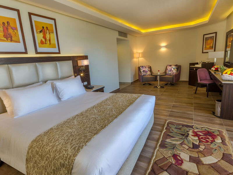 Pickalbatros White Beach Resort