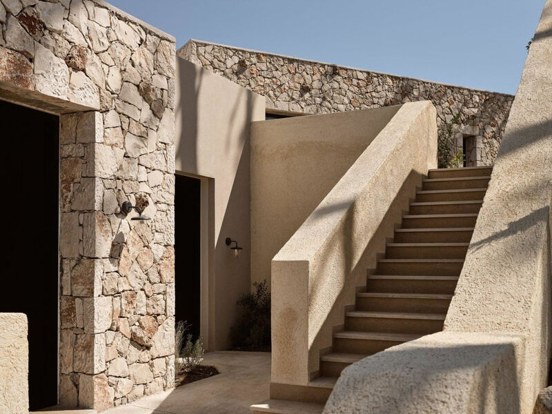 Pierros Verde Private Suites