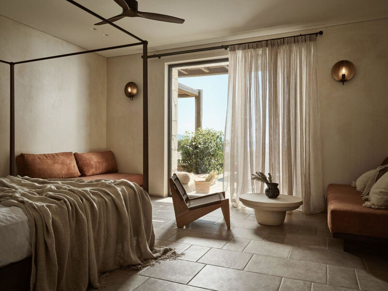 Pierros Verde Private Suites