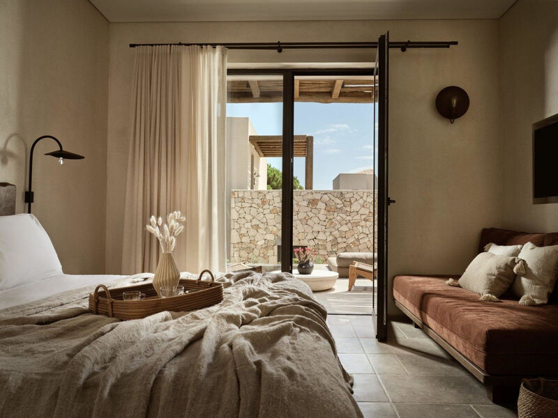 Pierros Verde Private Suites