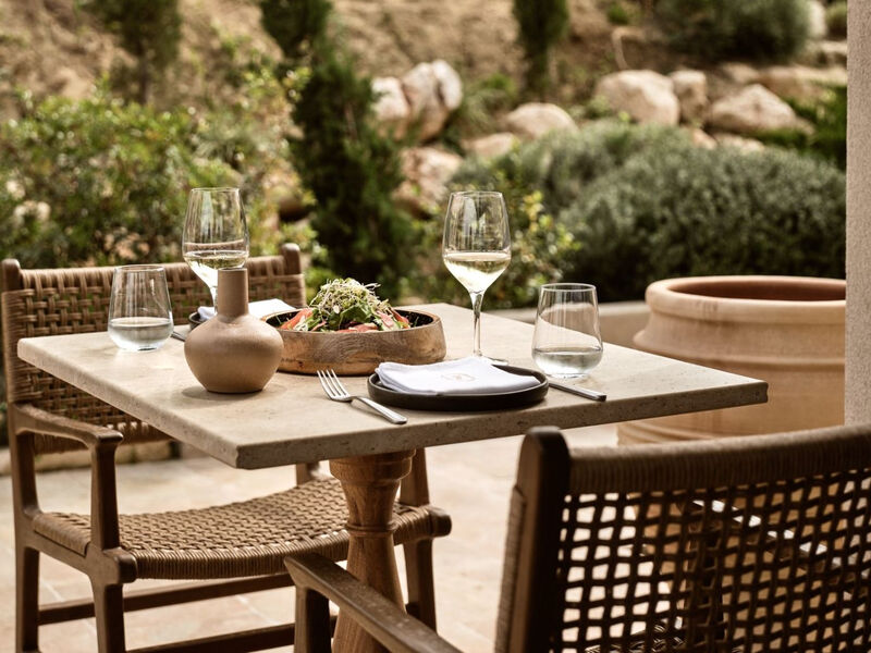 Pierros Verde Private Suites