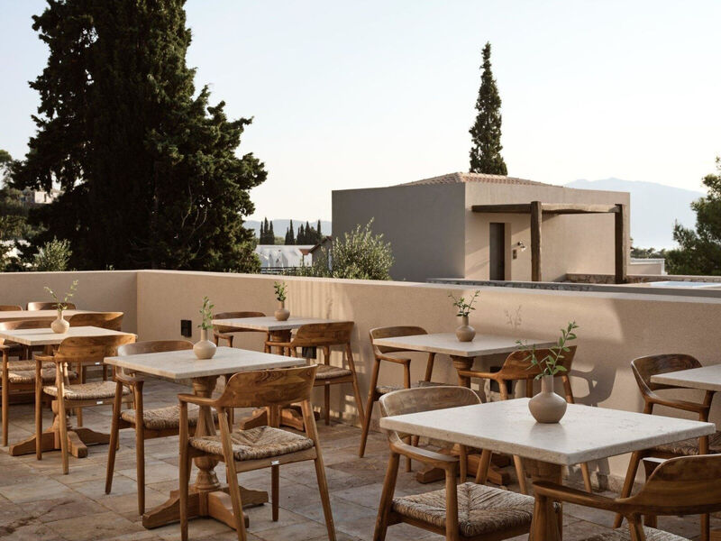 Pierros Verde Private Suites