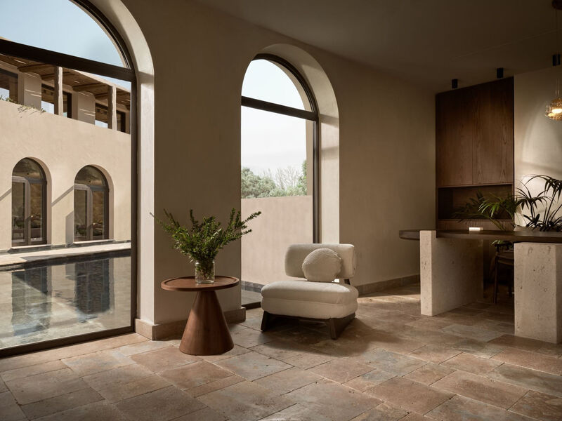 Pierros Verde Private Suites