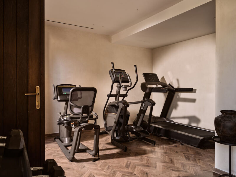 Pierros Verde Private Suites