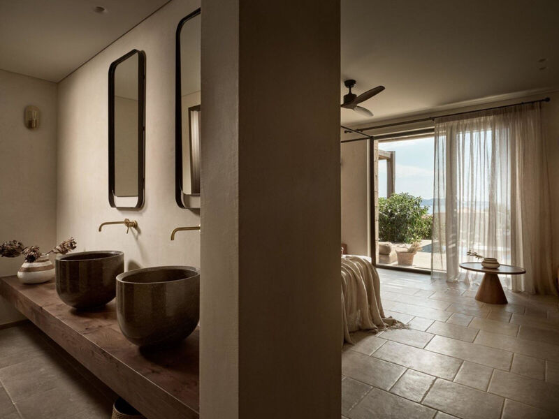 Pierros Verde Private Suites