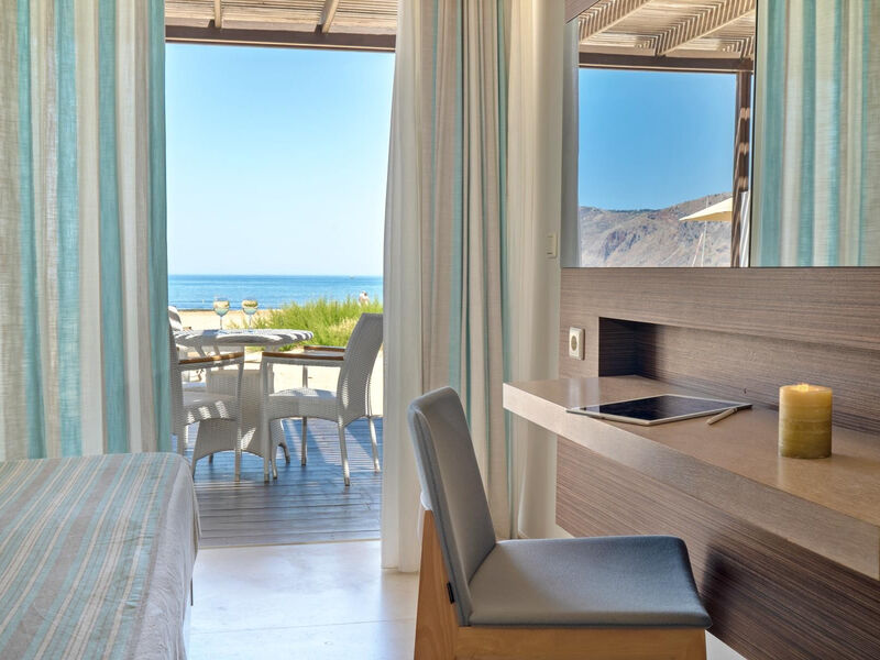 Pilot Beach Resort