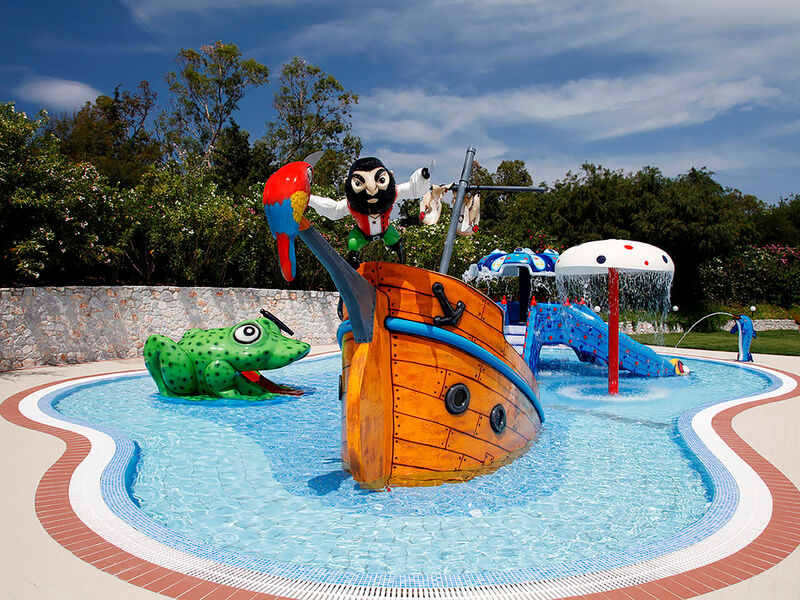 Pilot Beach Resort