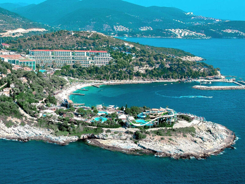 Pine Bay Holiday Resort