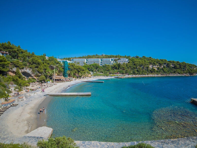 Pine Bay Holiday Resort