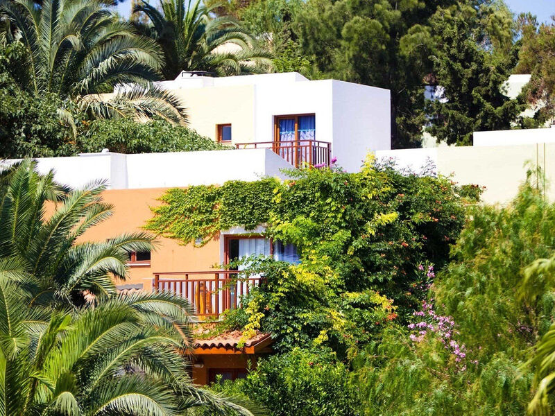 Pine Bay Holiday Resort