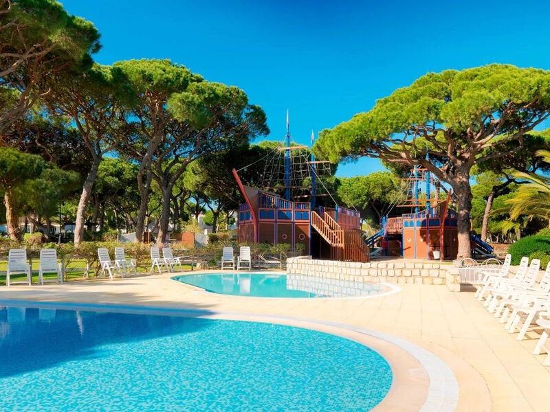 Pine Cliffs Hotel, A Luxury Collection Resort