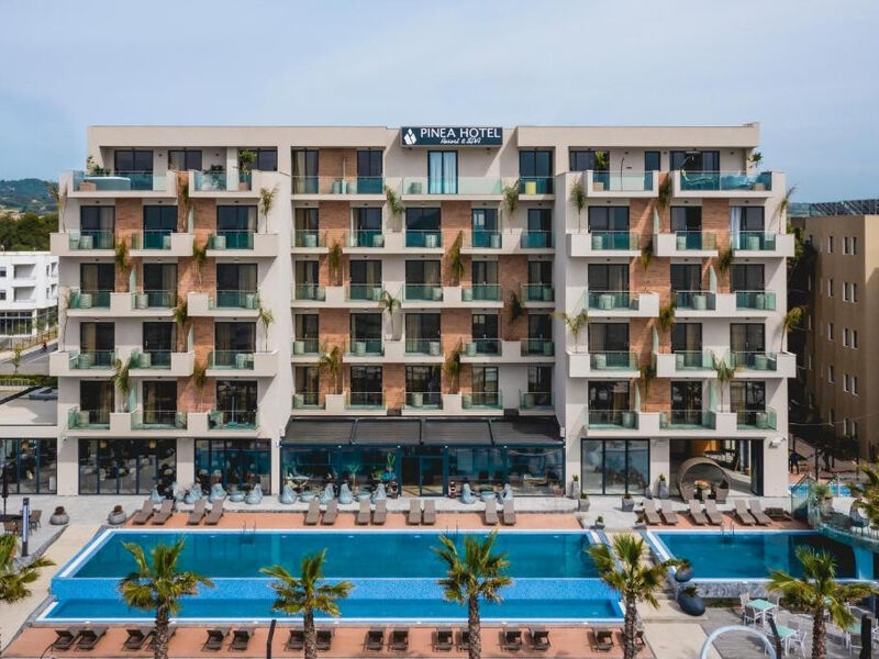 Pinea Resort & Spa
