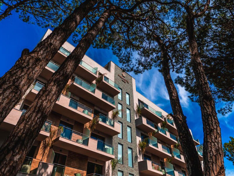 Pinea Resort & Spa