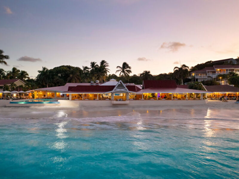 Pineapple Beach Club (Adults Only)