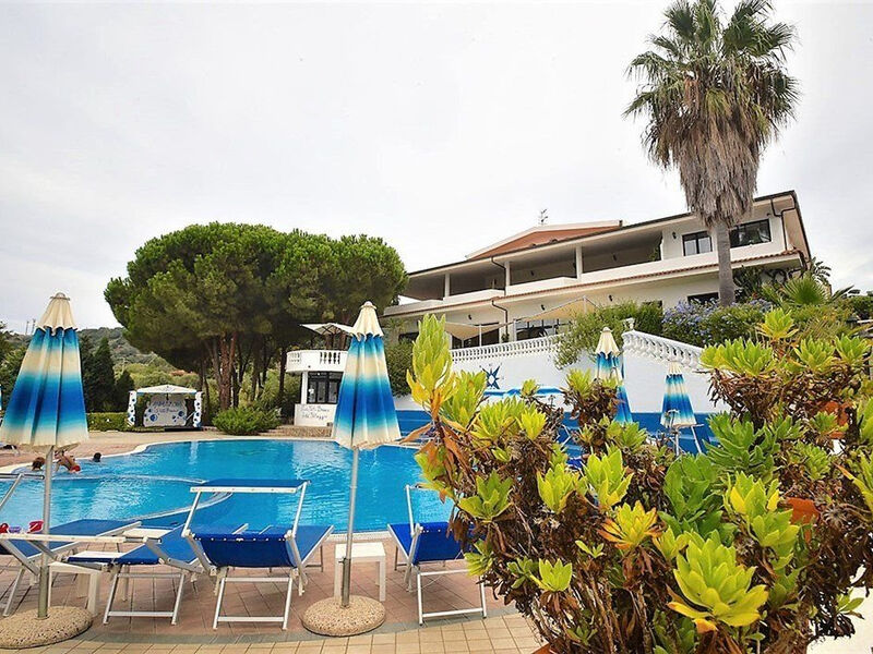 Villaggio Pineta Petto Bianco