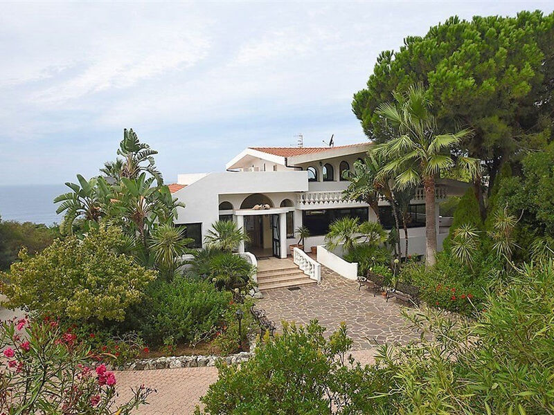 Villaggio Pineta Petto Bianco