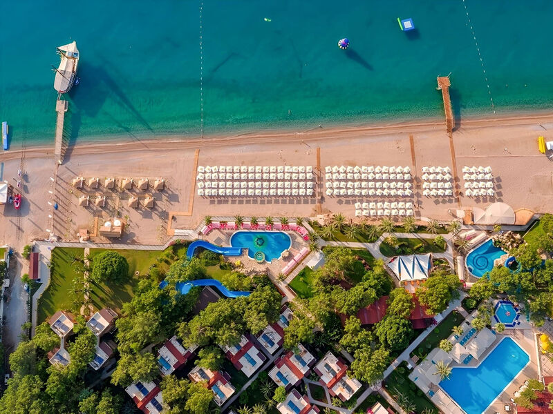 Pirates Beach Club