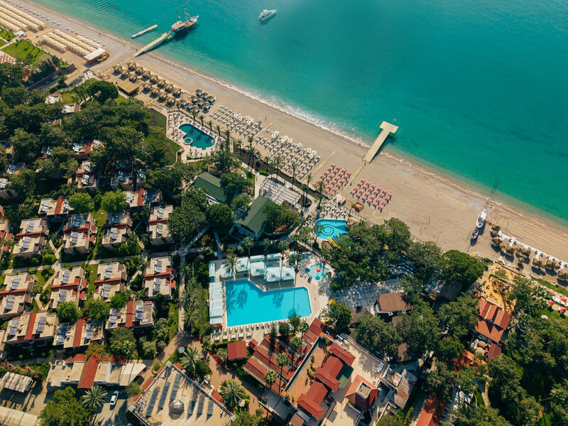 Pirates Beach Club
