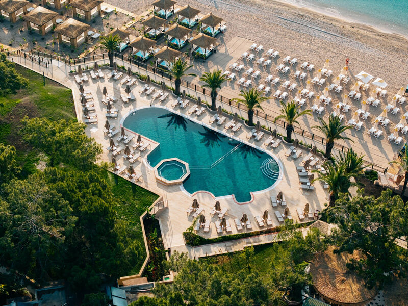 Pirates Beach Club