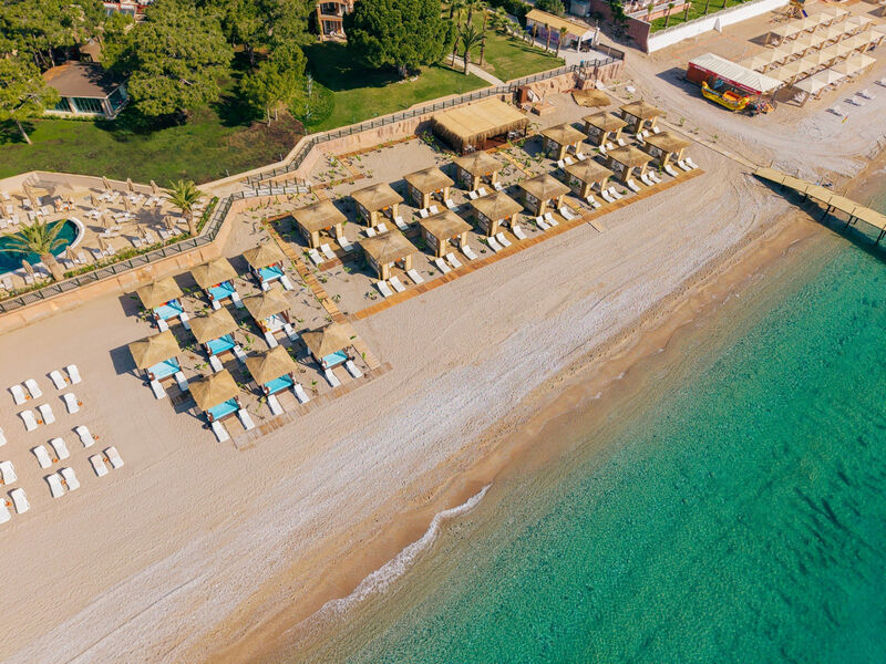 Pirates Beach Club