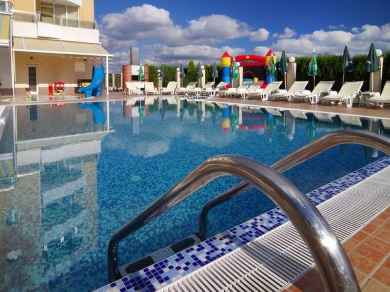 Plamena Palace