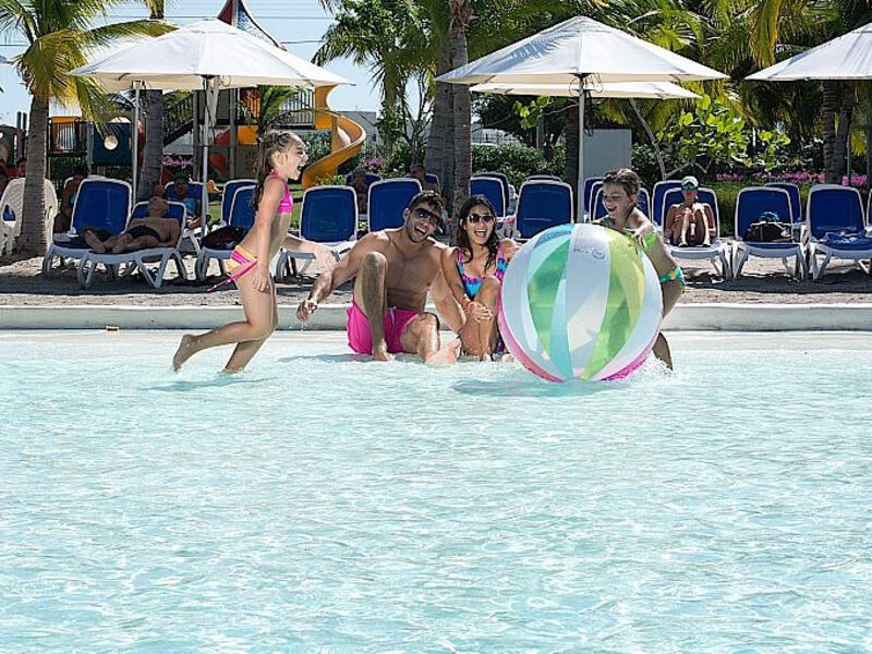 Playa Blanca Beach Resort