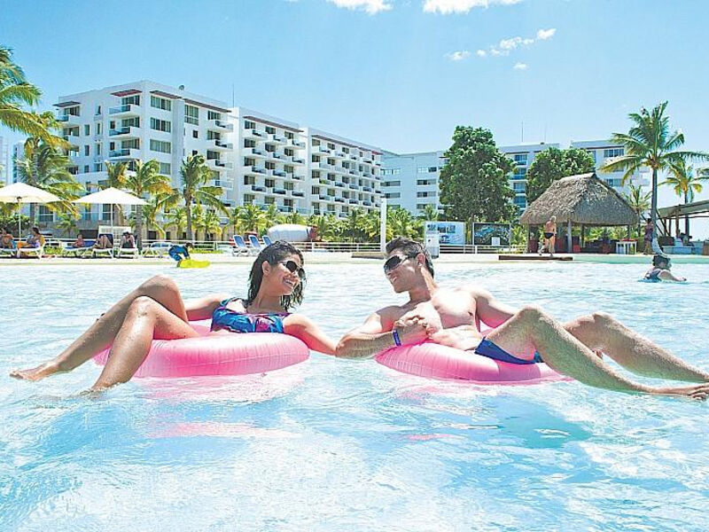 Playa Blanca Beach Resort