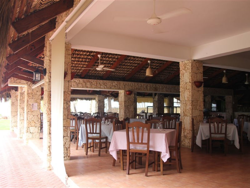 Playa Esmeralda Beach Resort