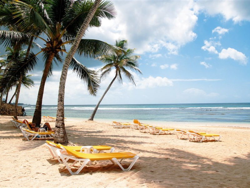 Playa Esmeralda Beach Resort