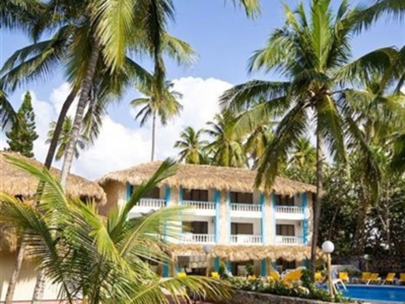 Playa Esmeralda Beach Resort