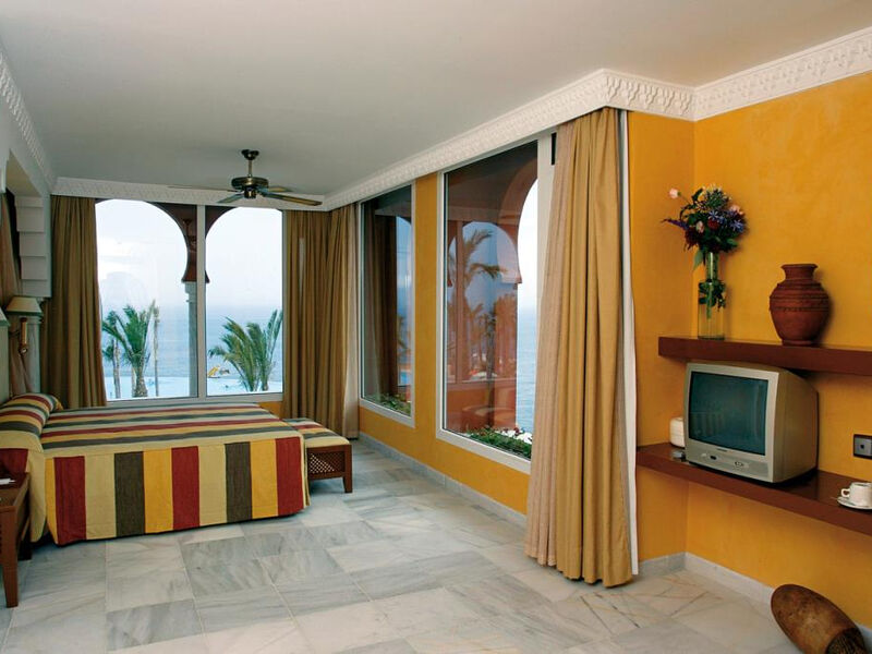 Playacalida SPA