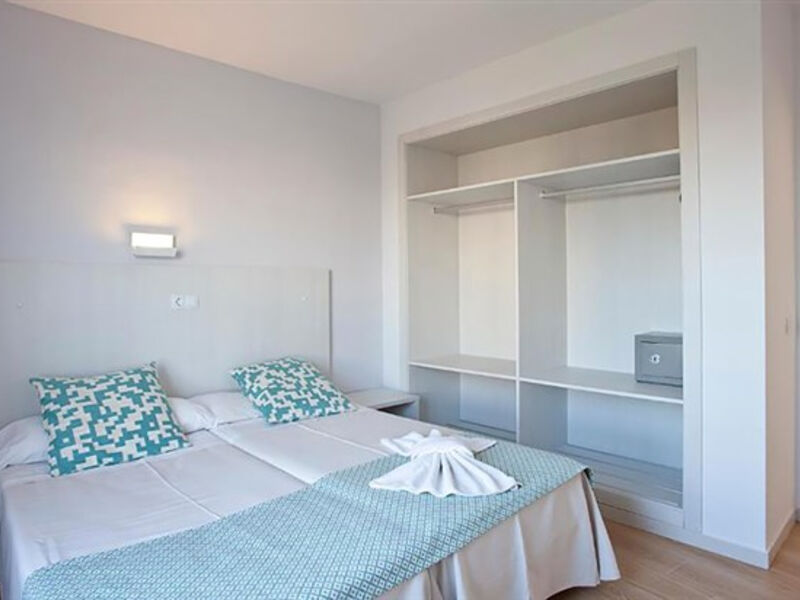 Bj Playamar & Apartments