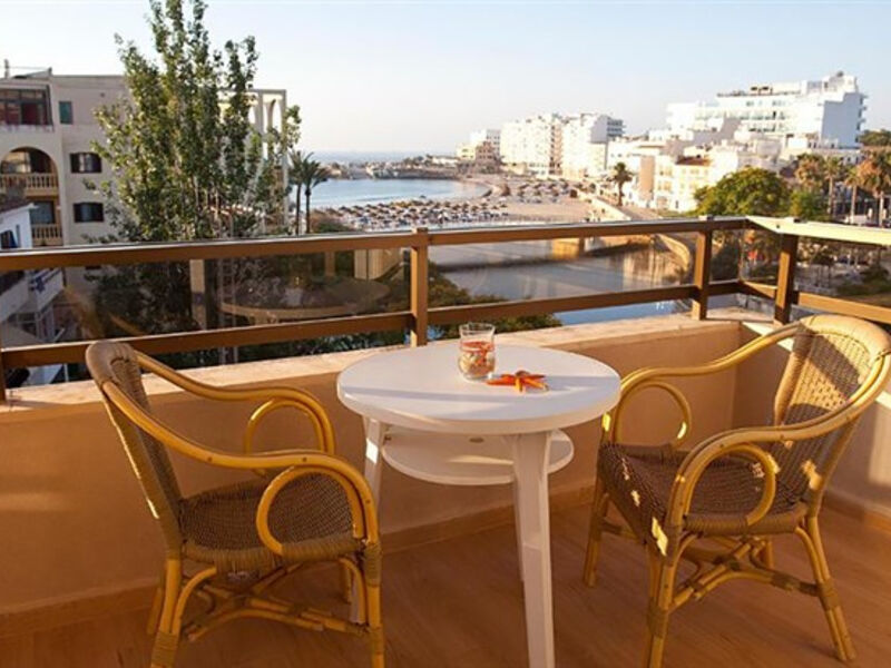 Bj Playamar & Apartments