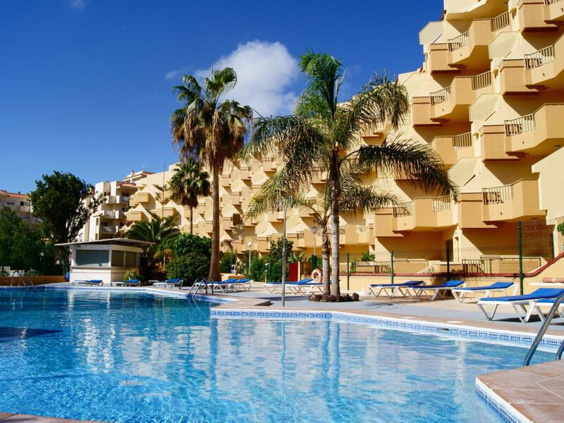 Playa Olid Suites & Apartmány