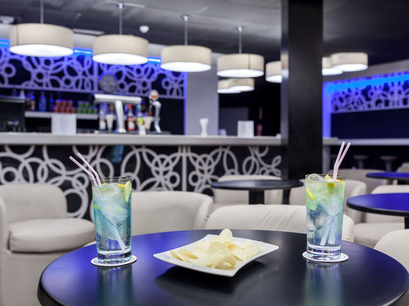 Playaolid Suites And Apartments