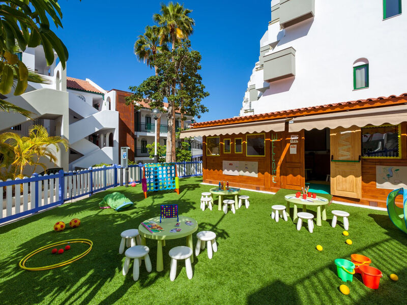Playaolid Suites And Apartments