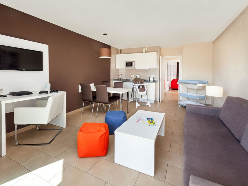 Playaolid Suites And Apartments