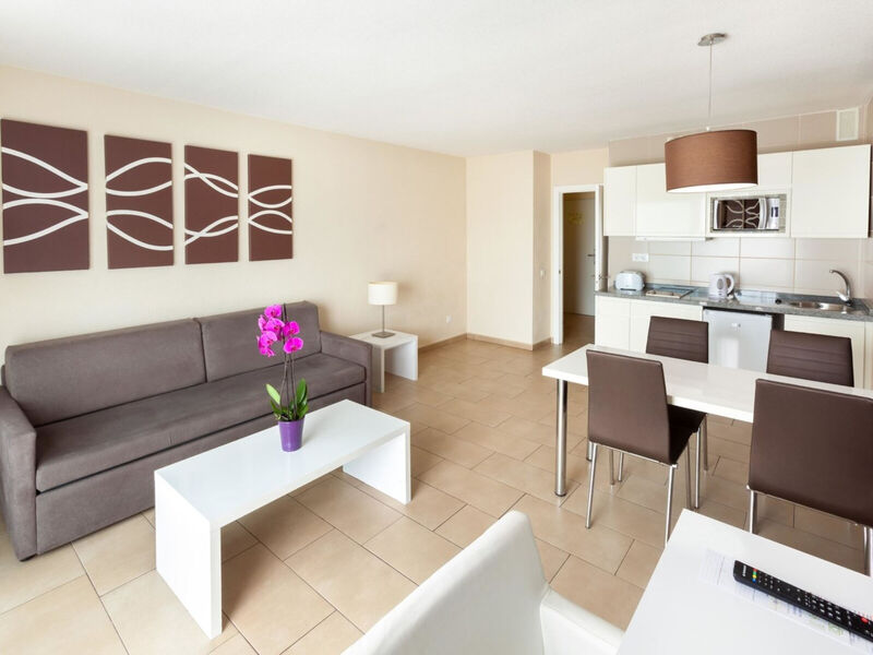 Playaolid Suites And Apartments