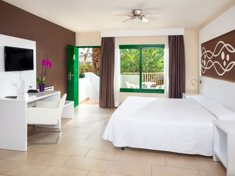 Playaolid Suites And Apartments
