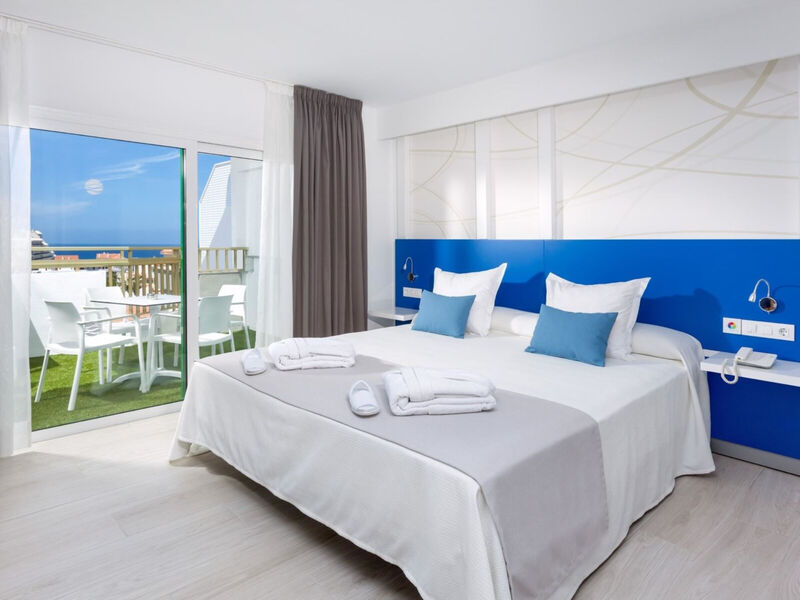 Playaolid Suites And Apartments