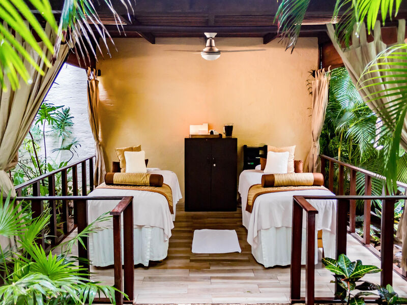 Plaza Pelicanos Club Beach Resort