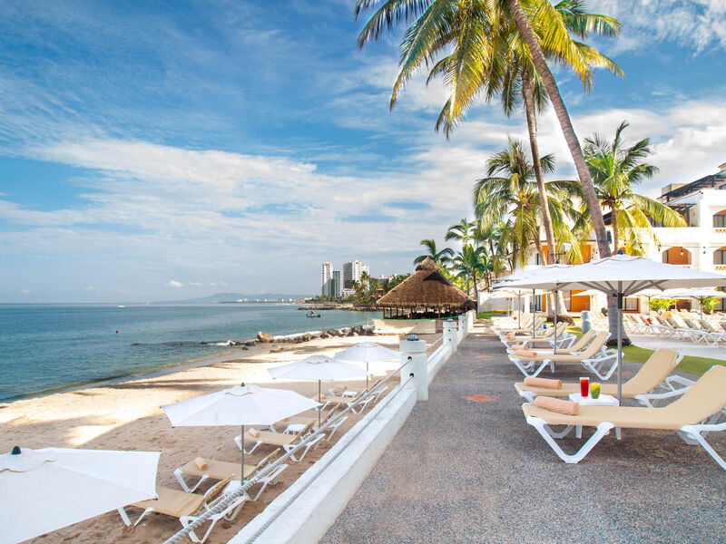 Plaza Pelicanos Club Beach Resort