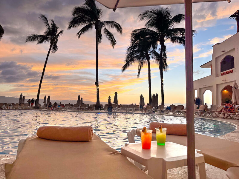 Plaza Pelicanos Club Beach Resort